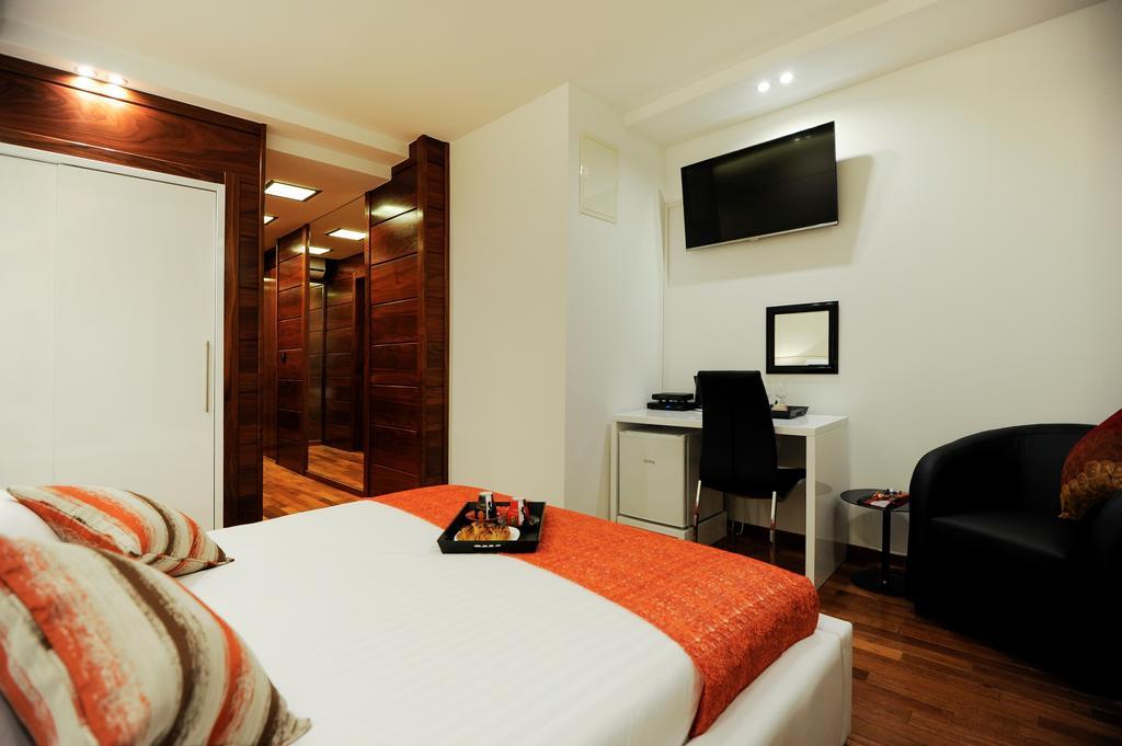 Main Street Studio And Rooms Zadar Pokoj fotografie